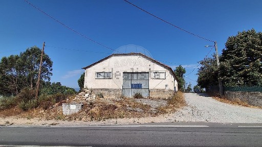 Armazém à venda na Rua José Branquinho