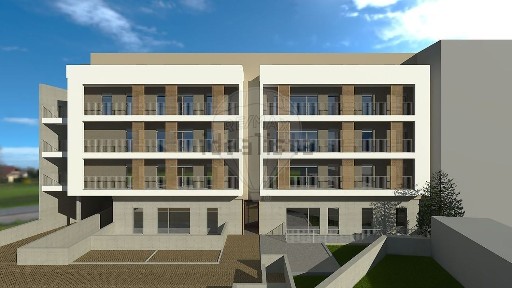 Espaço comercial à venda na Avenida Doutor António Tenreiro da Cruz
