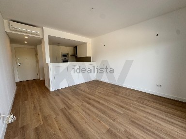 Arrendamento de apartamento T1 na Rua Doutor Jorge Munõz Cardoso, 1 g