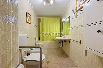 Arrendamento de apartamento T3 na Rua Doutor Calado, 55
