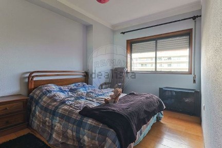 Arrendamento de apartamento T1 na Rua Lenine Louro das Neves