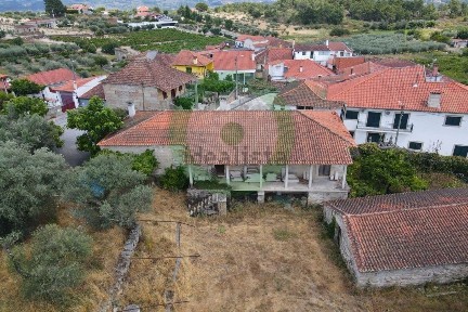 Moradia independente à venda em Possacos