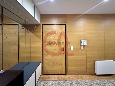 Arrendamento de apartamento T3 na Avenida 25 de Abril