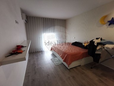 Arrendamento de apartamento T3 na Rua do Pq. Norte, 30