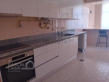 Arrendamento de apartamento T2 em Arcozelo