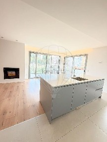 Arrendamento de apartamento T3 em São Vicente