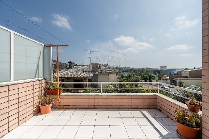 Arrendamento de apartamento T3 na Rua do Carregal