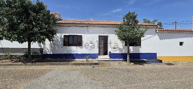 Moradia independente à venda em Vila Nova de São Bento