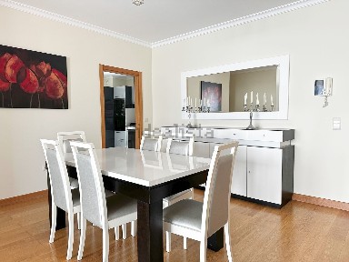 Arrendamento de apartamento T2 na Rua Fundacão Zino