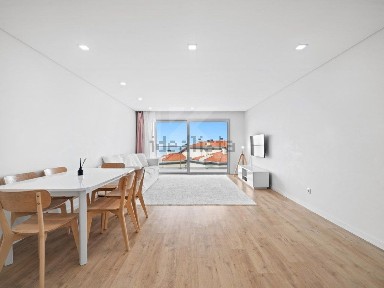 Arrendamento de apartamento T3 em Estreito Câmara de Lobos