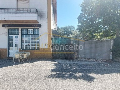 Espaço comercial à venda na Rua Nossa Senhora da Saúde