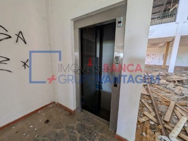 Armazém à venda em Coruche