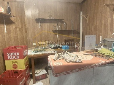 Espaço comercial à venda na Rua Nossa Senhora da Saúde