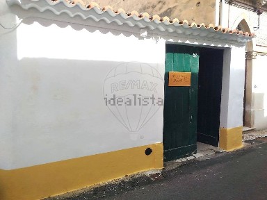 Armazém à venda na Rua do Quintino