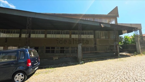 Armazém à venda na Rua Padre Silva Gonçalves