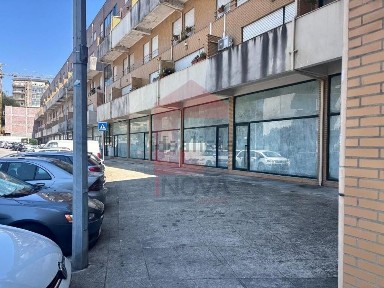 Espaço comercial à venda em Real - Dume - Semelhe