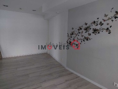 Espaço comercial ou armazém à venda em Nossa Senhora Misericórdias