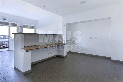 Espaço comercial à venda na Avenida Nações Unidas