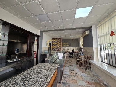 Espaço comercial à venda em Almeirim