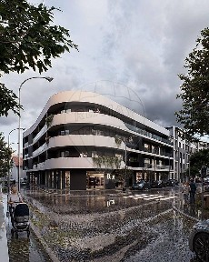 Espaço comercial à venda na Rua do Condestável Dom Nuno Álvares Pereira