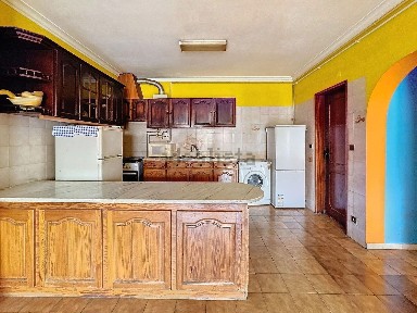 Arrendamento de apartamento T2 na Rua Doutor Hermínio Laborinho, 63
