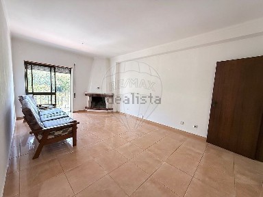 Apartamento T2 à venda em Lousã