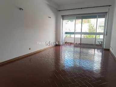 Apartamento T2 à venda na Penedo da Saudade