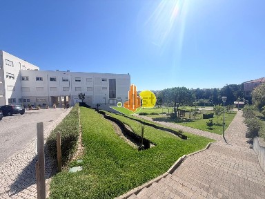 Apartamento T0 à venda na Abadias
