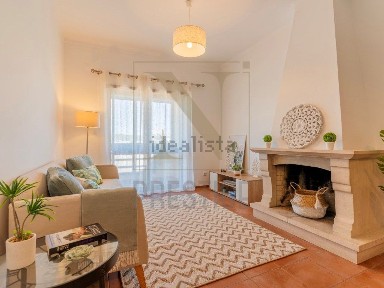 Apartamento T3 à venda na Rua Capitão Salgueiro Maia, 5