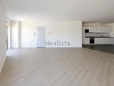 Apartamento T2 à venda na Rua João de Lemos
