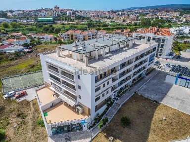 Apartamento T3 à venda na Estrada de Mira, 123