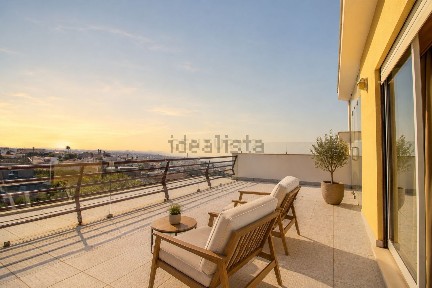 Apartamento T3 à venda na Rua Vale dos Poços s/n