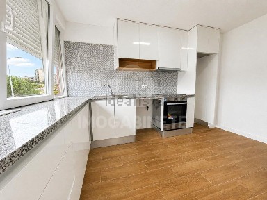 Apartamento T4 à venda em Tavarede