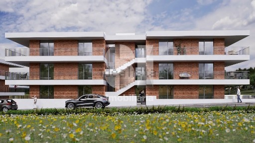 Apartamento T3 à venda na Rua Principal s/n