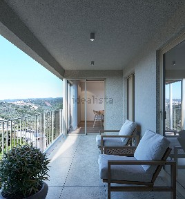 Apartamento T3 à venda na Rua Luz Videira, 1