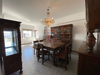 Arrendamento de apartamento T3 na Quinta das Flores