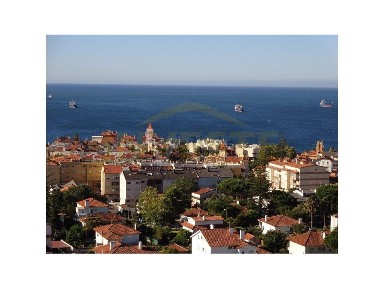 Arrendamento de apartamento T3 na Rua Sacadura Cabral