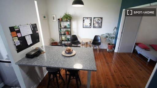 Arrendamento de apartamento T2 na Rua Heróis de Quionga
