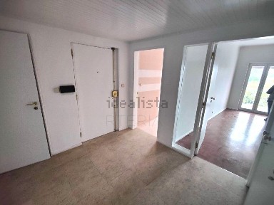 Arrendamento de apartamento T3 na Algés