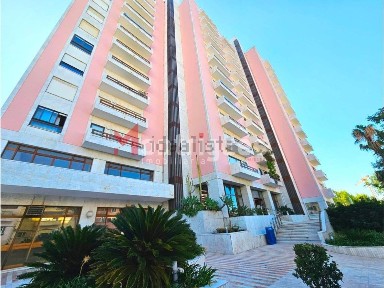 Arrendamento de apartamento T3 na Calçada de Palma de Baixo