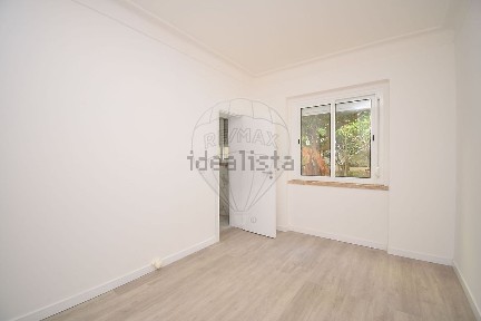 Arrendamento de apartamento T1 na Praça João de Azevedo Coutinho