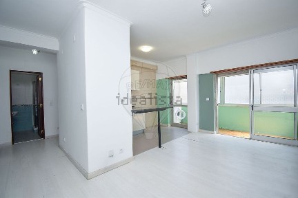 Arrendamento de apartamento T1 na Rua da Penha de França