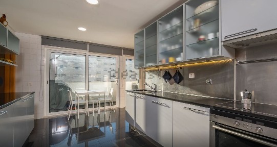 Arrendamento de apartamento T4 na Alameda dos Oceanos, 95