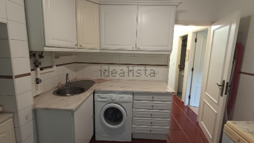 Arrendamento de apartamento T1 na Rua 1º de Maio s/n