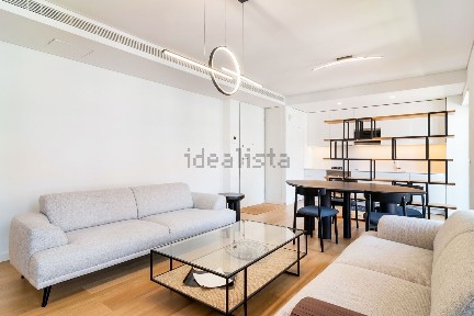 Arrendamento de apartamento T2 na Rua Braamcamp