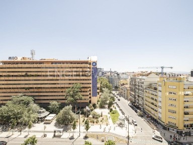 Arrendamento de apartamento T2 na Gulbenkian - Praça Espanha