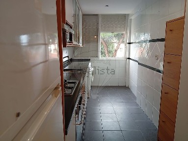 Arrendamento de apartamento T1 na Rua Carlos Silva Lopes