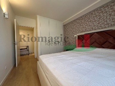 Arrendamento de apartamento T2 na Rua Helena Vaz da Silva, 48