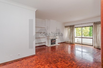 Arrendamento de apartamento T2 na Rua Jorge Castilho s/n