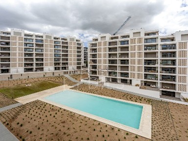 Arrendamento de apartamento T2 na Rua José Sobral de Almada Negreiros
